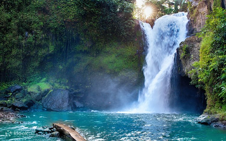 Tegenungan Waterfall